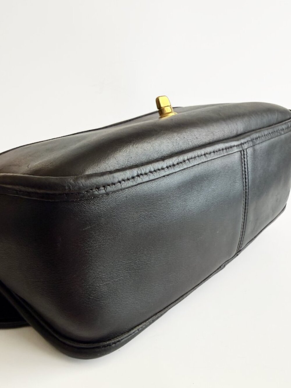 Vintage Coach 9790 City Bag Black Leather USA Crossbody 1994 - Picture 15 of 16